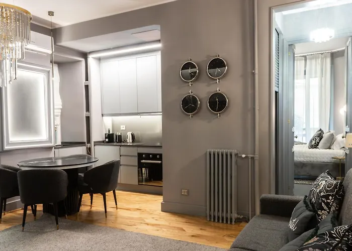 Rome Bridge Apartment